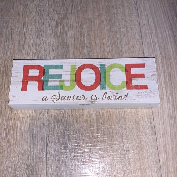 Rejoice A Savior is Born wood Religious Decor - Picture 1 of 3